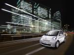 Toyota iQ 2008 года